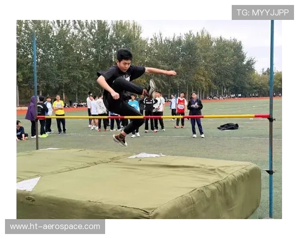 青春竞技展风采奋勇拼搏创辉煌赛场谱写精彩篇章