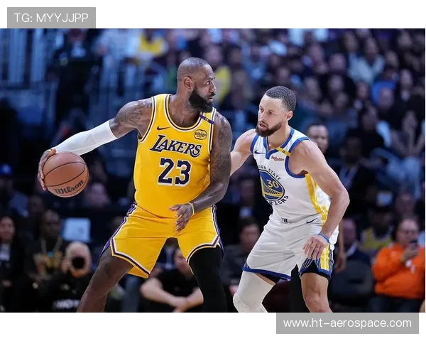 湖人勇士巅峰对决再掀风云詹姆斯库里争锋上演激情对抗