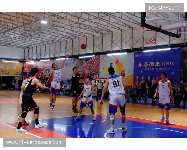 篮球激情燃烧的岁月：从街头到赛场的篮球文化与精神传承