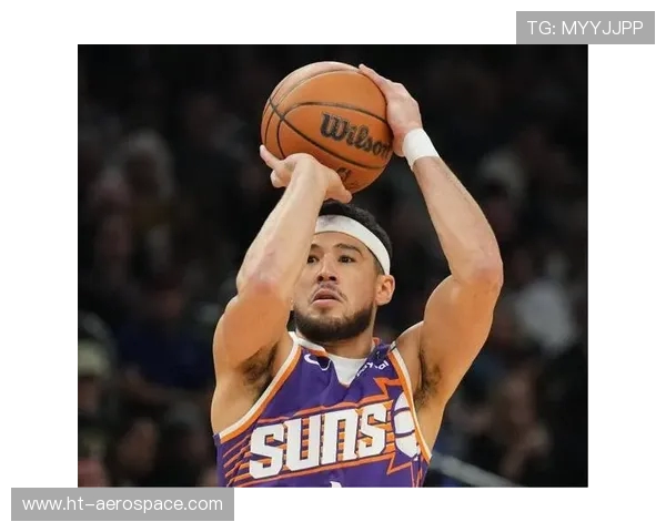 德文·布克领衔太阳崛起之路：从挑战到巅峰的篮球传奇