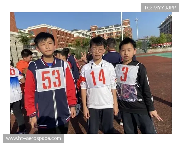 成都飞盘队逆袭之旅滑板精英赛特别报道展现团队精神与拼搏力量