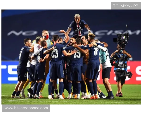 马竞主场迎战比利亚雷亚尔鏖战正酣两队强强对决胜负难料 马竞主场迎战比利亚雷亚尔鏖战正酣两队强强对决胜负难料