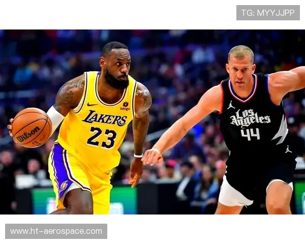 季前赛精彩对决快船与湖人展开激烈角逐期待新赛季的精彩表现 季前赛精彩对决快船与湖人展开激烈角逐期待新赛季的精彩表现